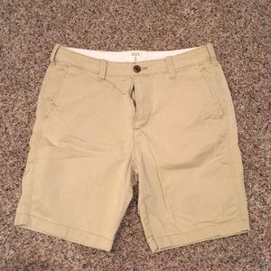 Hollister khaki shorts